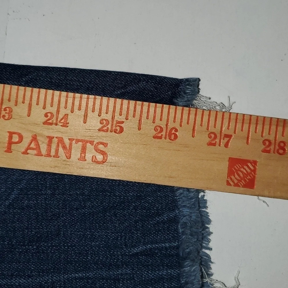Lucky Brand Lolita Crop Medium Wash Raw Hem Women's Size 12 - Picture 15 of 16